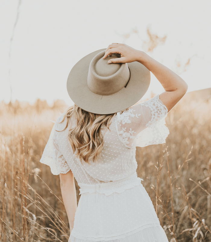 elise-wilcox-jar3-QZwFng-unsplash-subscribe.png